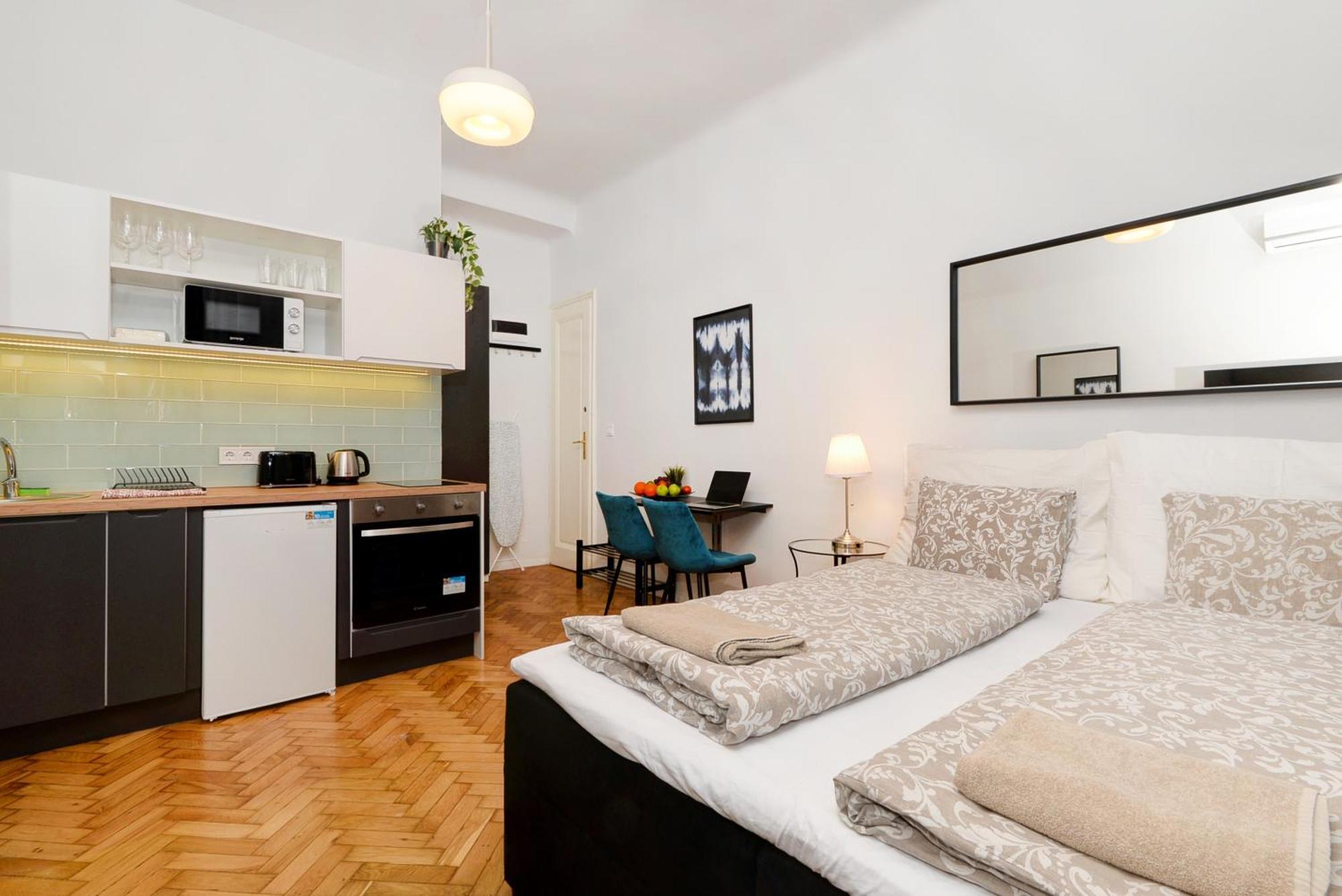 Boutique Central Apartments R611 Будапеща Екстериор снимка